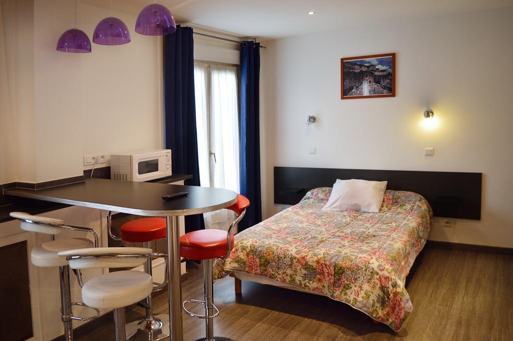 Hôtel Moderne Saint-Denis  Chambre photo