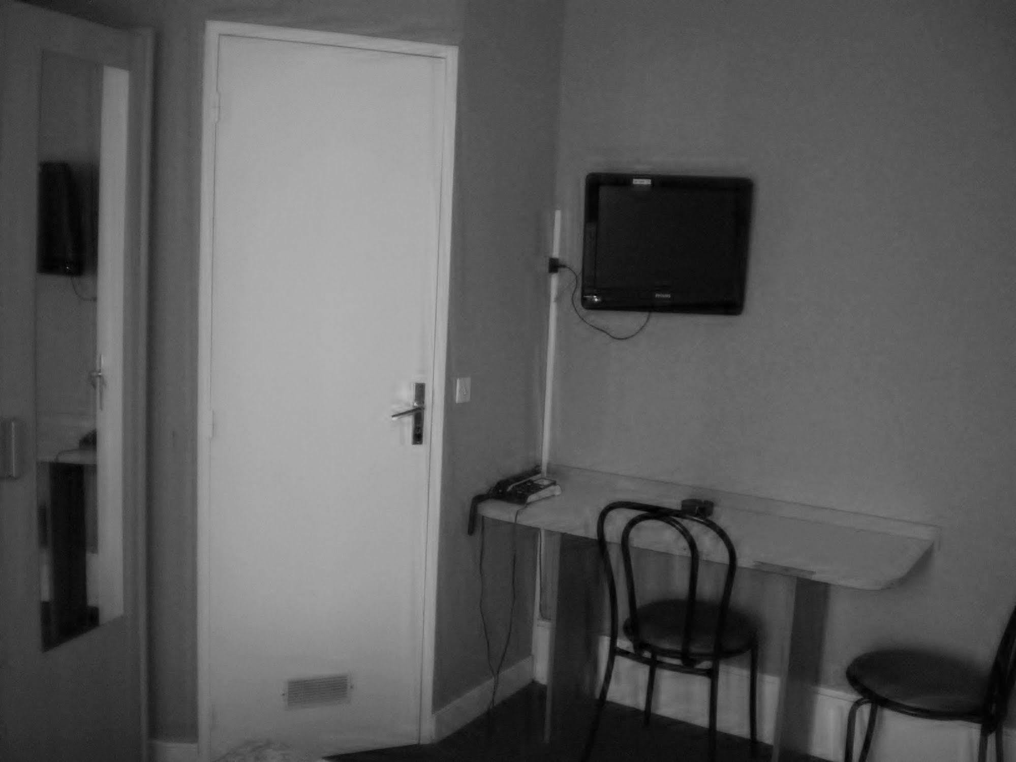 Hôtel Moderne Saint-Denis  Extérieur photo